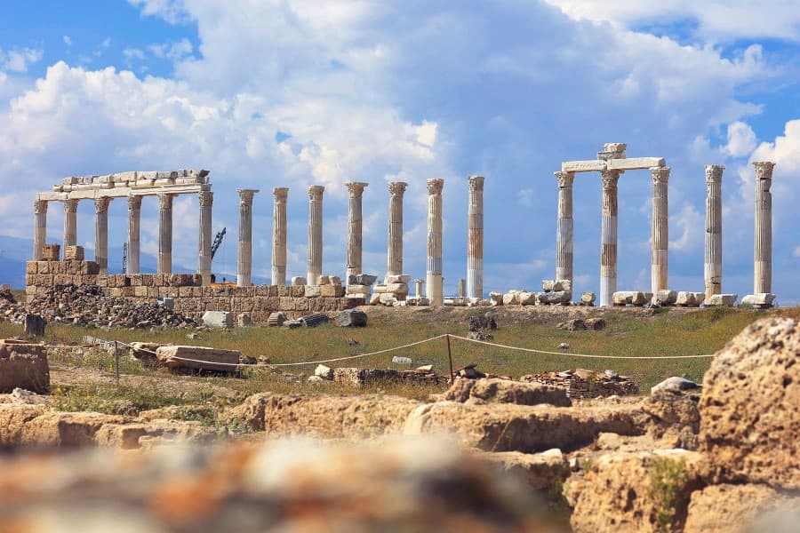 A História das sete Igrejas do Apocalipse A História das sete Igrejas do Apocalipse